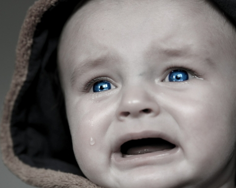 8 Ways to Soothe a Crying Baby through Parenting On Purpose