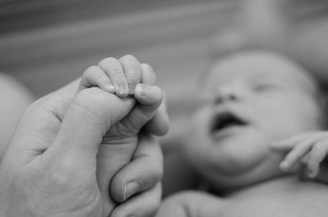 Does Skin-to-Skin Contact with the Father have Positive Effects on the Baby?